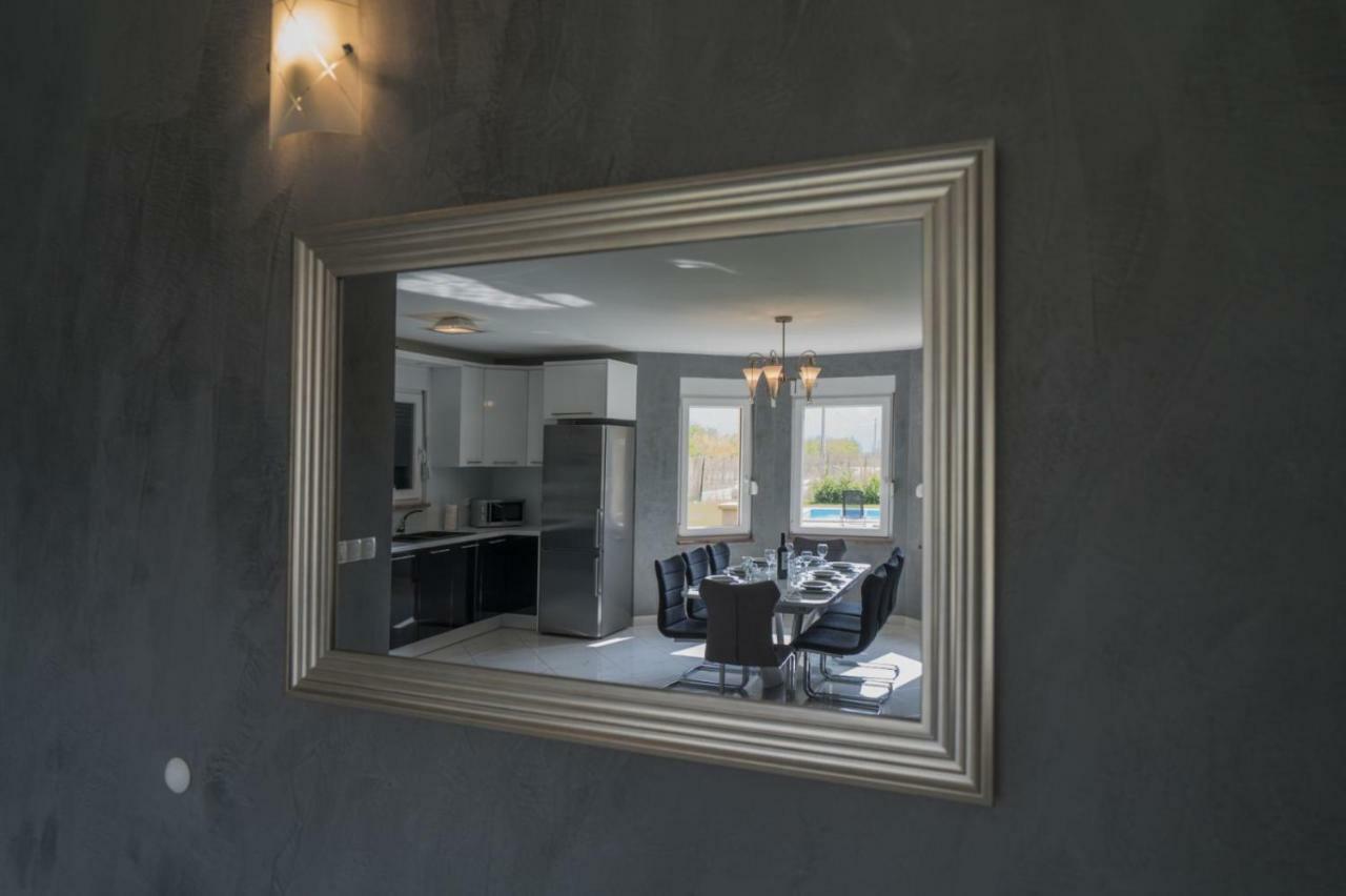 Villa Six Brothers Juricici ภายนอก รูปภาพ